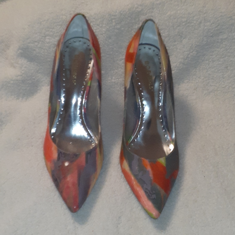 BCBG pumps